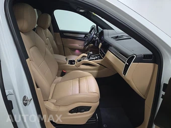 2022 Porsche Cayenne S Coupe Platinum Editi – miniatura 8
