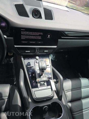 2022 Porsche Cayenne S Coupe – miniatura 10