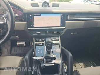 2022 Porsche Cayenne Turbo Coupe – miniatura 7