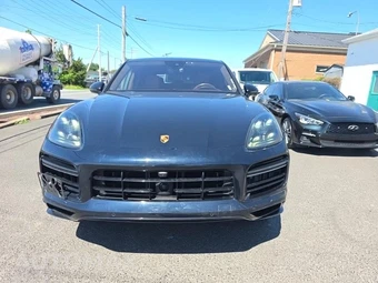 2022 Porsche Cayenne Turbo Coupe – miniatura 2