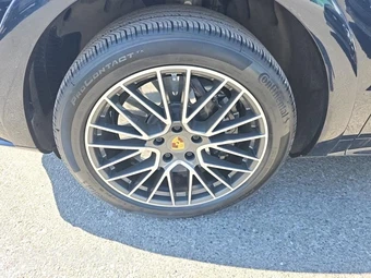 2022 Porsche Cayenne Turbo Coupe – miniatura 8