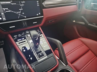 2022 Porsche Cayenne Turbo S E-Hybrid - miniatura 11