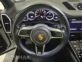 2022 Porsche Cayenne – miniatura 10
