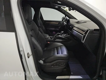 2022 Porsche Cayenne – miniatura 8