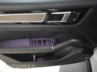 2022 Porsche Cayenne – miniatura 9