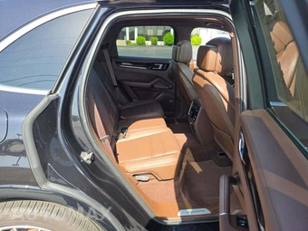 2022 Porsche Cayenne – miniatura 13