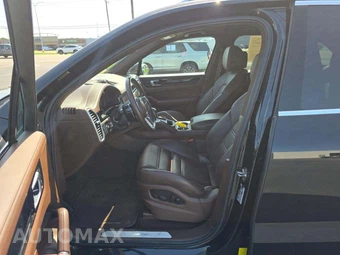 2022 Porsche Cayenne – miniatura 3