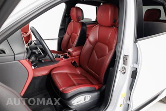2022 Porsche Macan GTS - miniatura 16