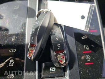 2022 Porsche Macan GTS - miniatura 8