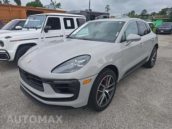 2022 Porsche Macan S