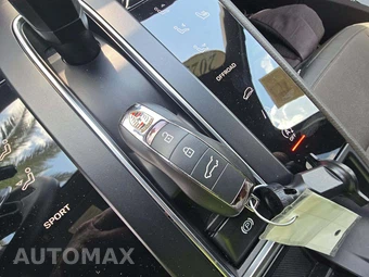 2022 Porsche Macan – miniatura 8