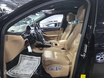 2022 Porsche Macan – miniatura 7