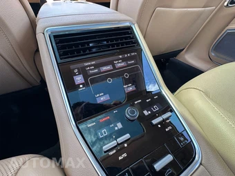 2022 Porsche Panamera 4 E-Hybrid Platinum E - miniatura 16