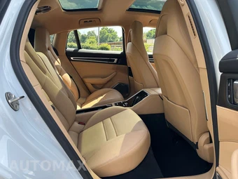 2022 Porsche Panamera 4 E-Hybrid Platinum E - miniatura 19