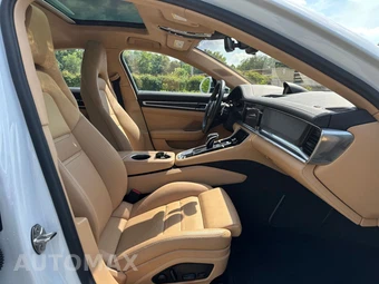 2022 Porsche Panamera 4 E-Hybrid Platinum E - miniatura 21