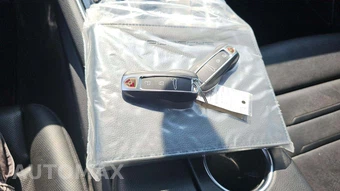 2022 Porsche Panamera 4 Platinum Edition - miniatura 17