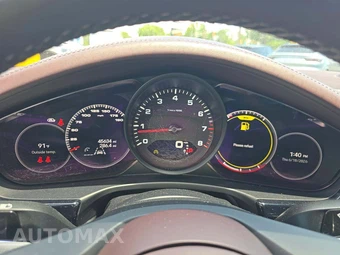 2022 Porsche Panamera 4 – miniatura 6