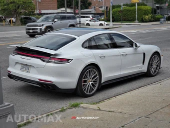 2022 Porsche Panamera GTS - miniatura 6