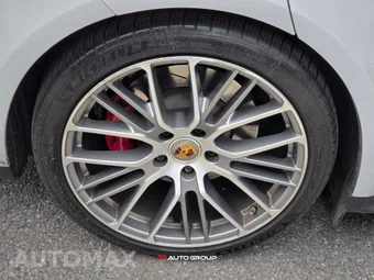2022 Porsche Panamera GTS - miniatura 9