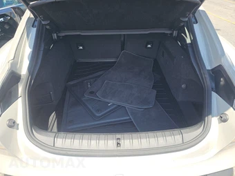 2022 Porsche Taycan 4 Cross Turismo – miniatura 16