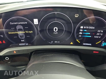 2022 Porsche Taycan 4S - miniatura 12