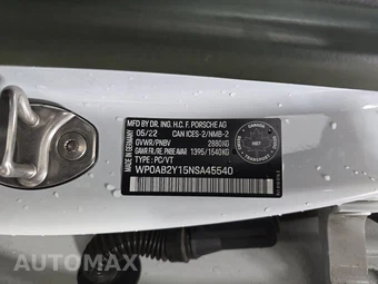 2022 Porsche Taycan 4S - miniatura 14