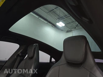 2022 Porsche Taycan 4S - miniatura 18