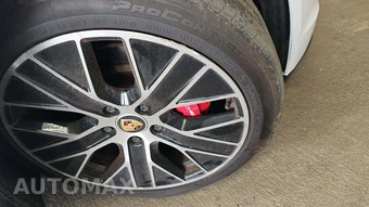 2022 Porsche Taycan 4S - miniatura 28