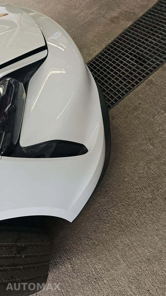 2022 Porsche Taycan 4S - miniatura 30