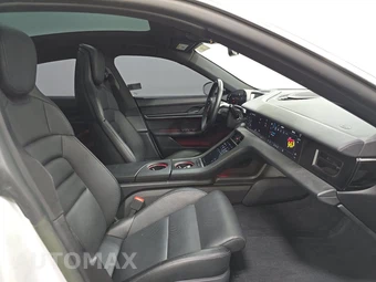 2022 Porsche Taycan 4S - miniatura 8