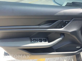 2022 Porsche Taycan Cross Turismo 4 – miniatura 9