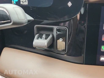 2022 Porsche Taycan Turbo S - miniatura 15