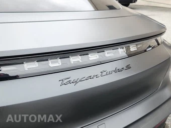 2022 Porsche Taycan Turbo S - miniatura 31