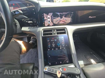 2022 Porsche Taycan Turbo S – miniatura 10