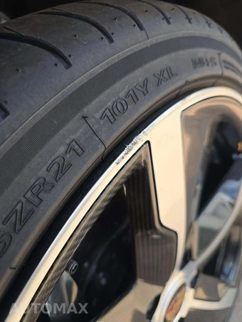 2022 Porsche Taycan Turbo S – miniatura 23