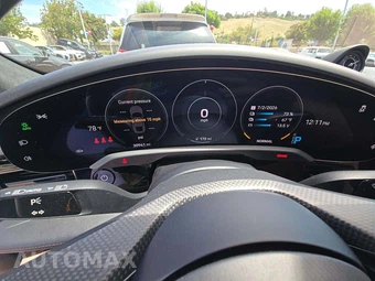 2022 Porsche Taycan Turbo S – miniatura 9