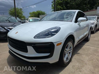 2022 Porsche The new Macan