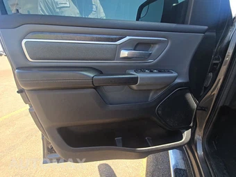 2022 Ram 1500 Big Horn Crew Cab Medium Bed - miniatura 9