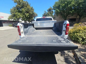 2022 Ram 1500 Big Horn Crew Cab Medium Bed - miniatura 11