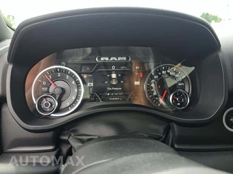 2022 Ram 1500 Big Horn Crew Cab Medium Bed - miniatura 9