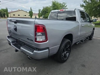 2022 Ram 1500 Big Horn Crew Cab Medium Bed - miniatura 4