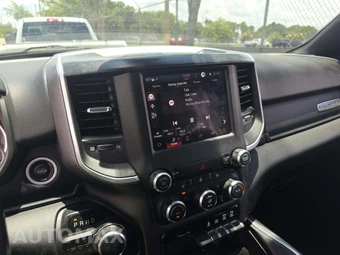 2022 Ram 1500 Big Horn Crew Cab Short Bed - miniatura 5