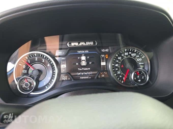 2022 Ram 1500 Big Horn Crew Cab Short Bed - miniatura 9