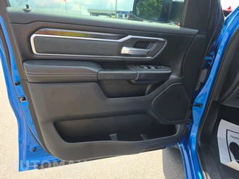 2022 Ram 1500 Big Horn Crew Cab Short Bed - miniatura 9