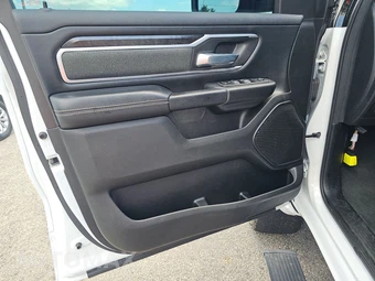 2022 Ram 1500 Big Horn Crew Cab Short Bed - miniatura 9