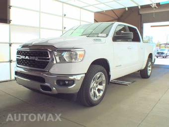 2022 Ram 1500 Big Horn Crew Cab Short Bed - samochód z USA z aukcji Manheim, oferta Kup Teraz w AUTOMAX