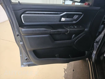 2022 Ram 1500 Big Horn Crew Cab Short Bed - miniatura 9