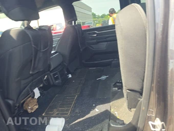 2022 Ram 1500 Big Horn Crew Cab Short Bed - miniatura 13