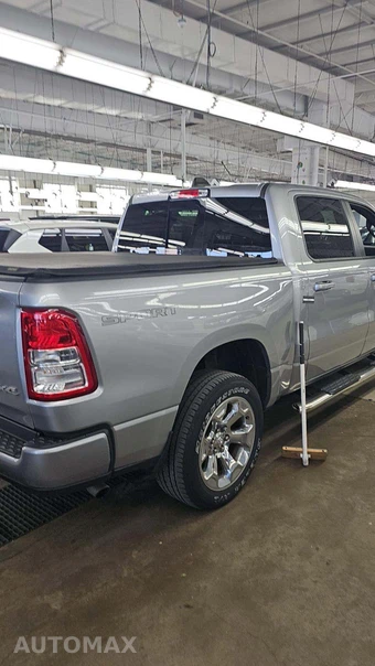 2022 Ram 1500 Big Horn Crew Cab Short Bed - miniatura 14