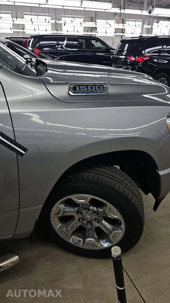 2022 Ram 1500 Big Horn Crew Cab Short Bed - miniatura 16